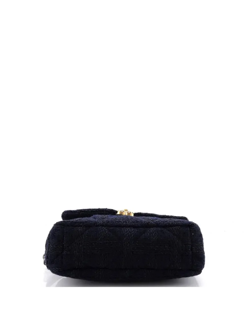 CHANEL elevate your